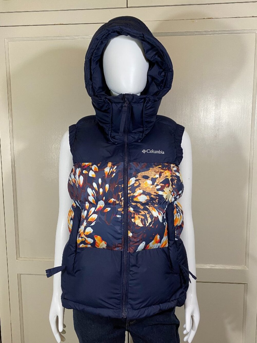 COLUMBIA Pike Lake Puffer Vest Women’s Blue Floral Omni Heat Hooded Zip, Medium